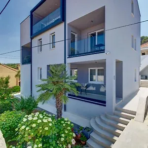 Hemetek Veli Lošinj