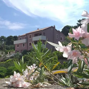 Amaryllis Residence, Diana & Deluxe With Shared Kitchen Veli Lošinj